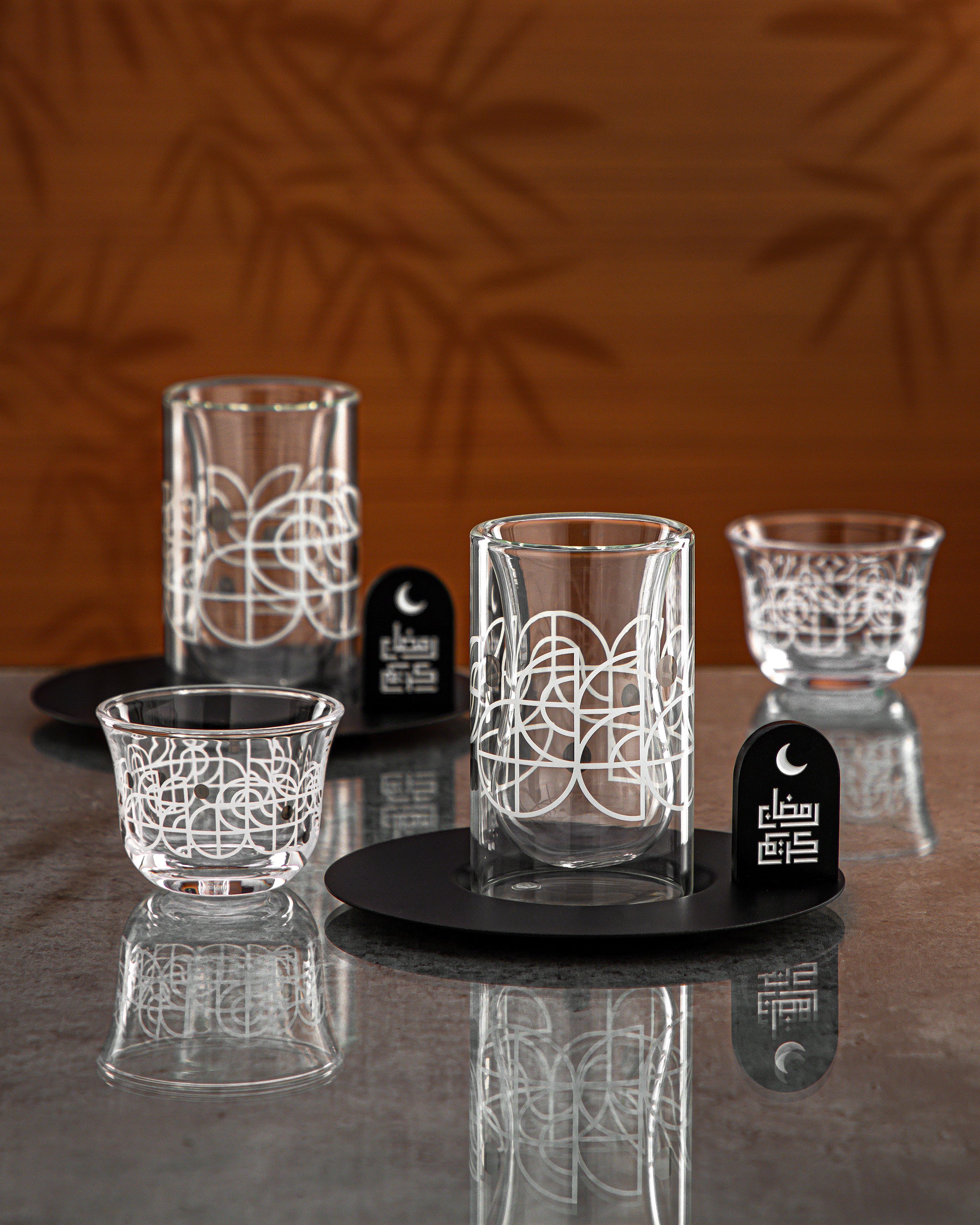 Almarjan Tea & Coffee Set 18 Pieces White & Silver Pattern