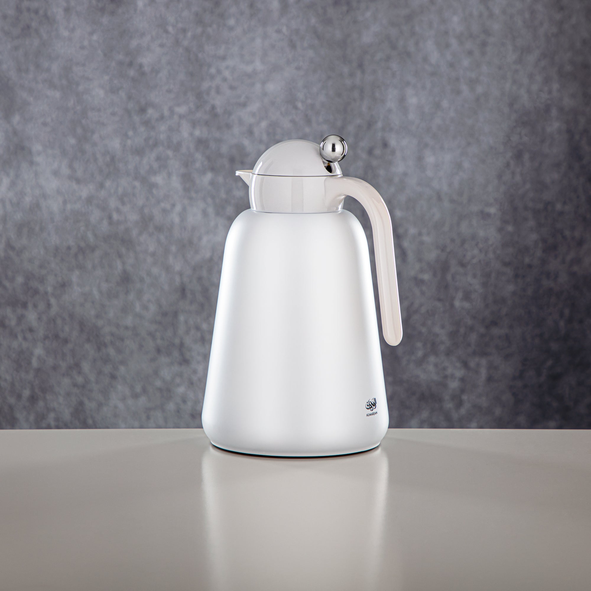 Almarjan Vacuum Flask Set - 1L + 1.5L, White & Silver (FG807-100/150 C/PW) - Modern Vacuum Flask