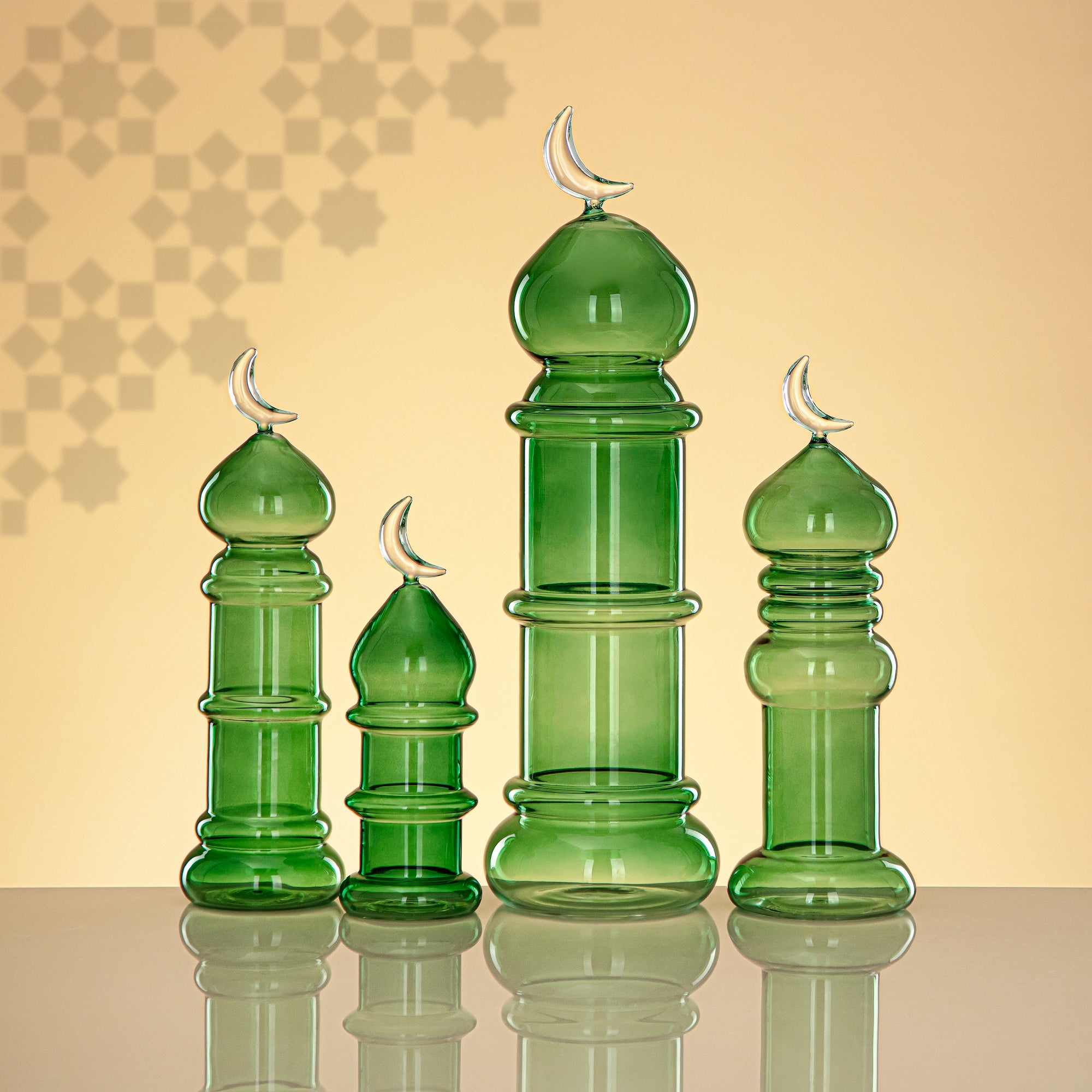 Almarjan Minaret Table Decoration 16.5cm x 6cm Transparent Green with Clear Crescent Moon – Noor Al Layali
