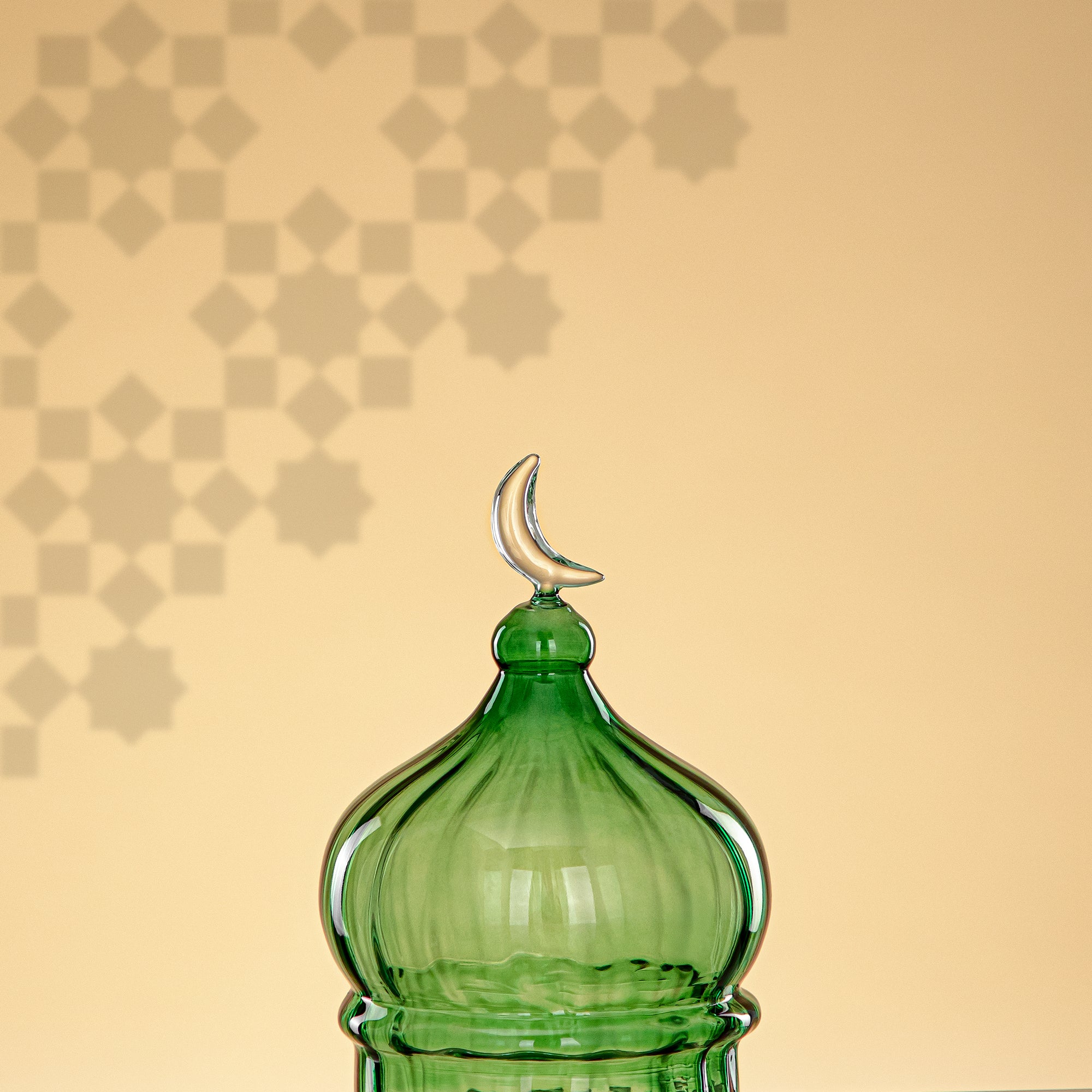 Almarjan Minaret Table Decoration 17cm x 11cm Transparent Green with Clear Crescent Moon – Noor Al Layali