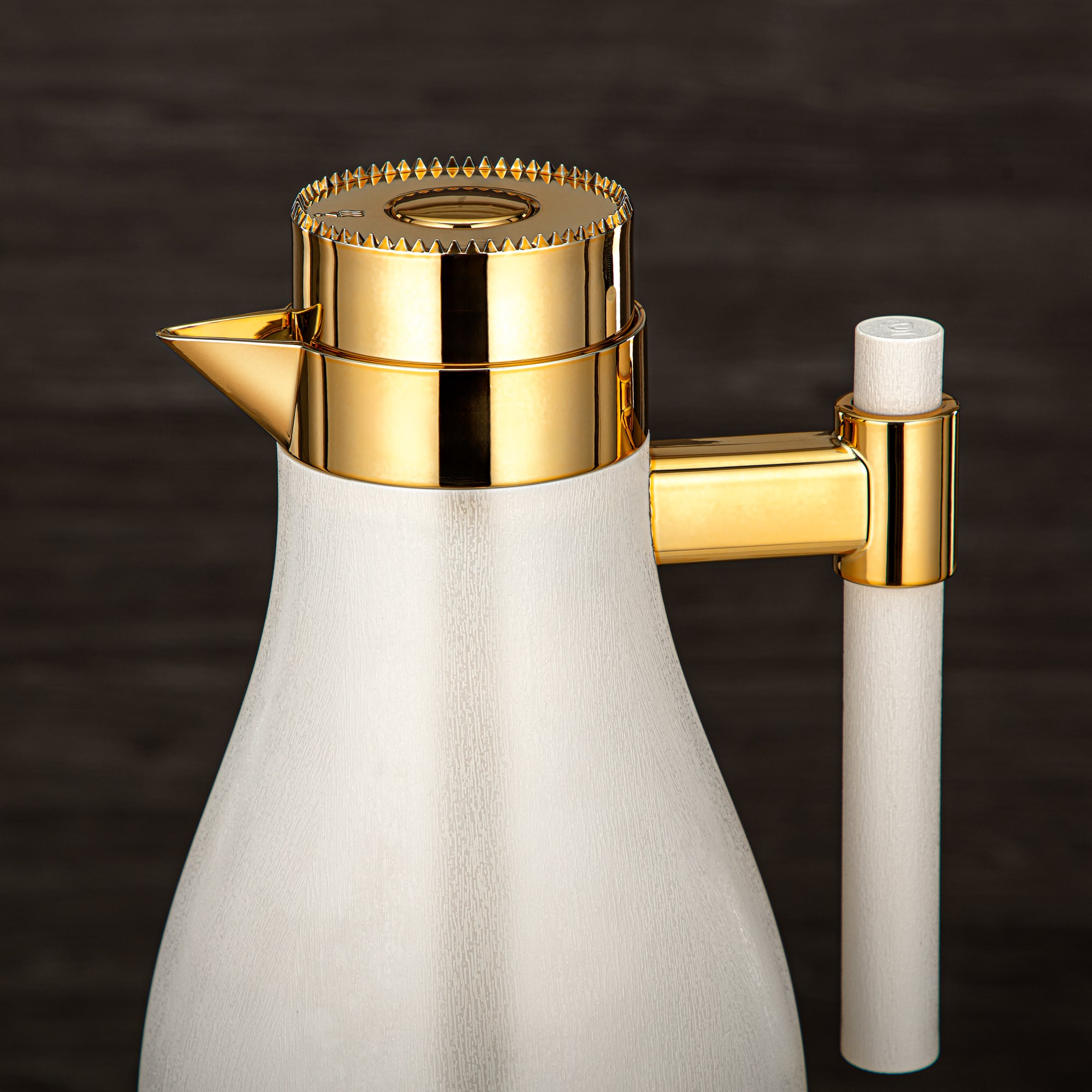 Almarjan Vacuum Flask Set ABS Push Button 1L + 1L Ivory & Gold (GOK-IVY-G-G) - Elegant Serving