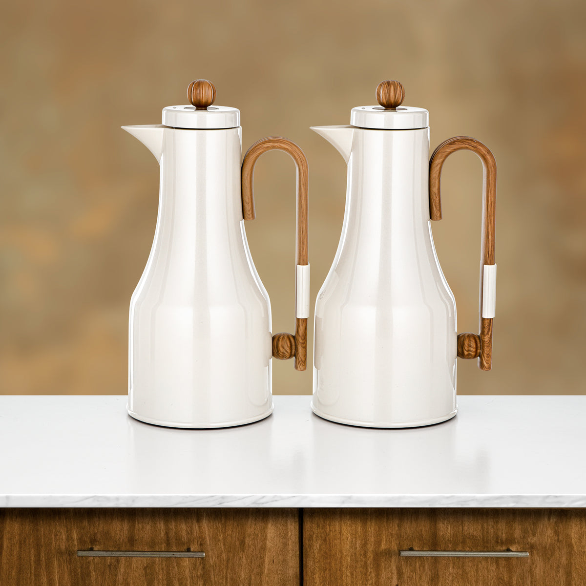 Almarjan 2 Pieces Vacuum Flask Set, Pearl White & Light Wood