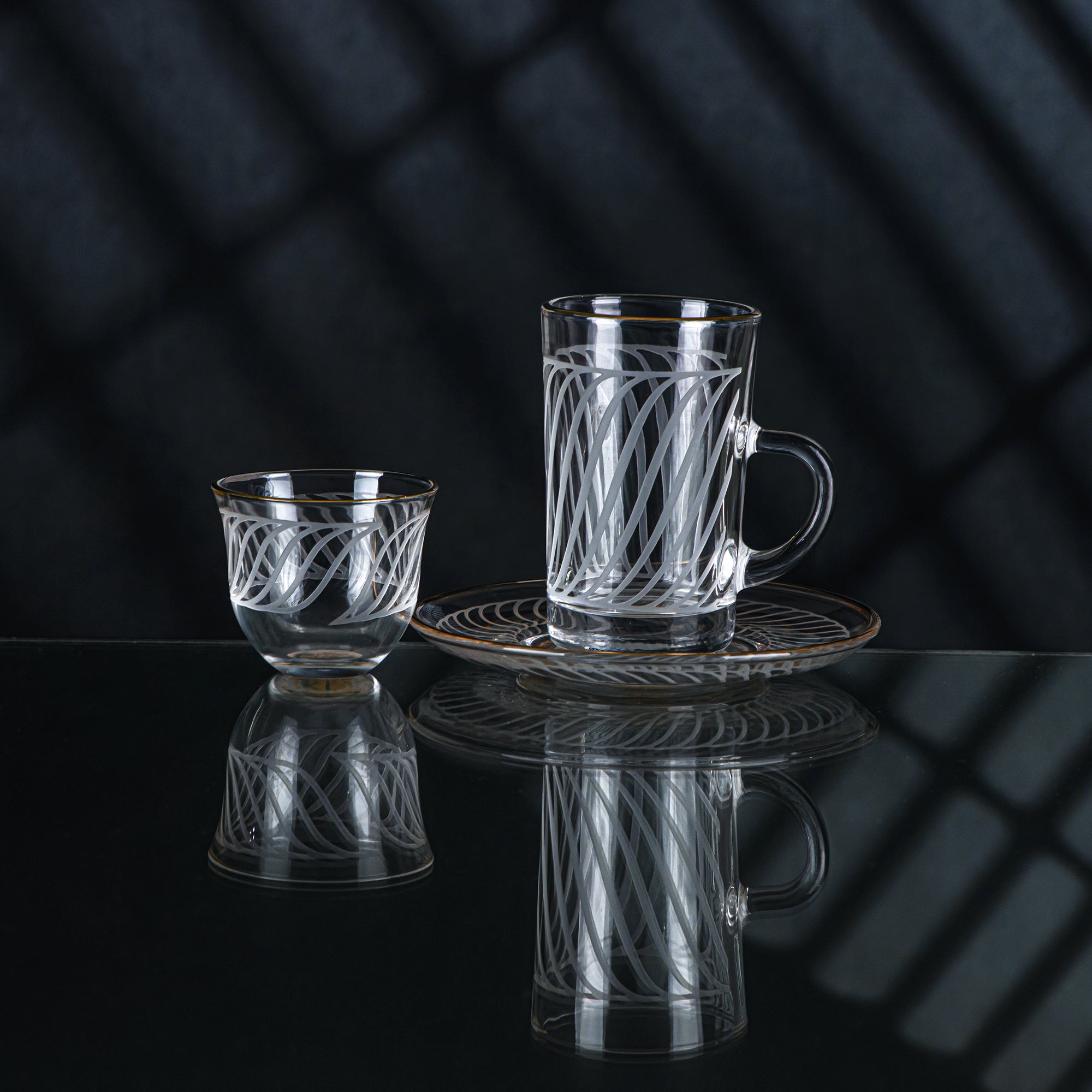 Almarjan 18 Pieces Wave Collection Glass Tea & Coffee Set With Golden Rim - GLS2630042