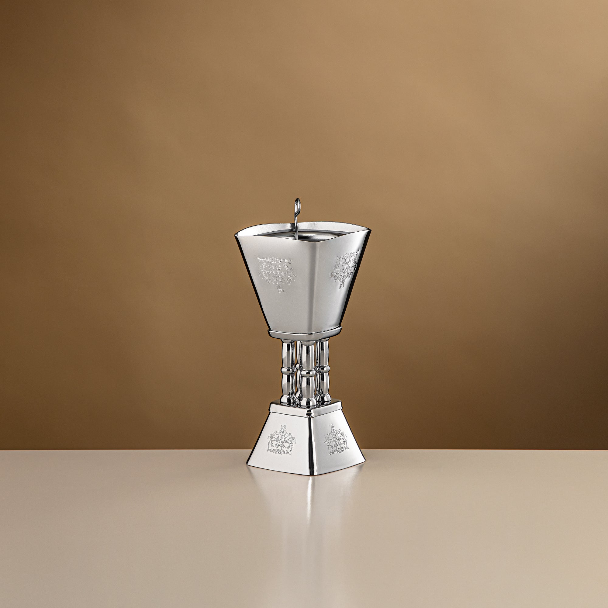 المرجان مبخرة بخور لامعة فضية 18 سم - HT2506076