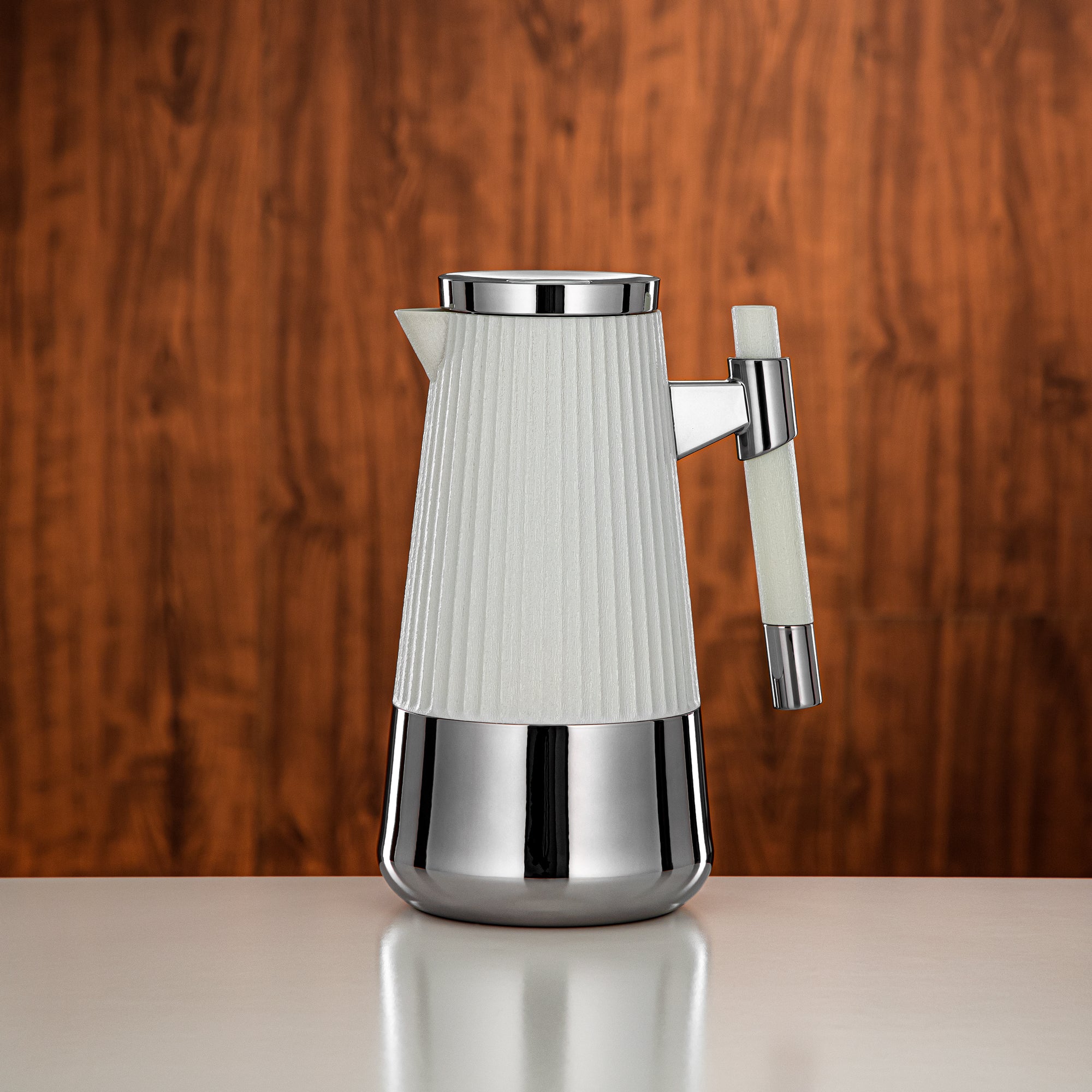 طقم ترامس المرجان 1 لتر + 1 لتر أبيض لؤلؤي وفضي