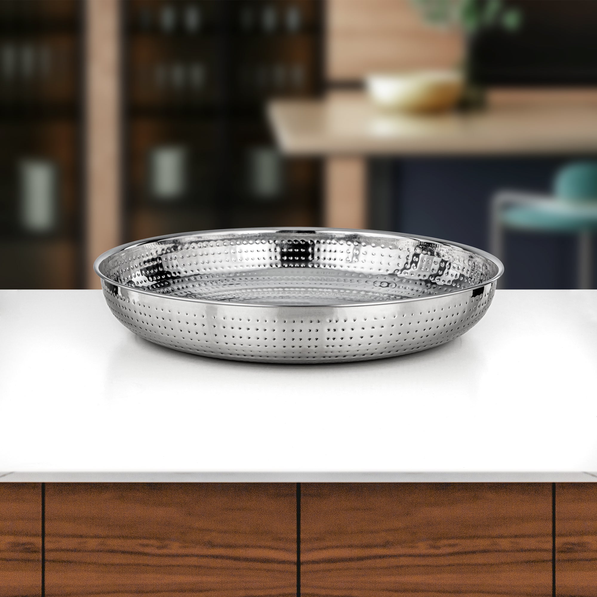 Almarjan Bread Tray Stainless Steel Hammered Mirror Finish 41 cm (H24M2) – Breakfast Serveware | Ramadan & Gatherings