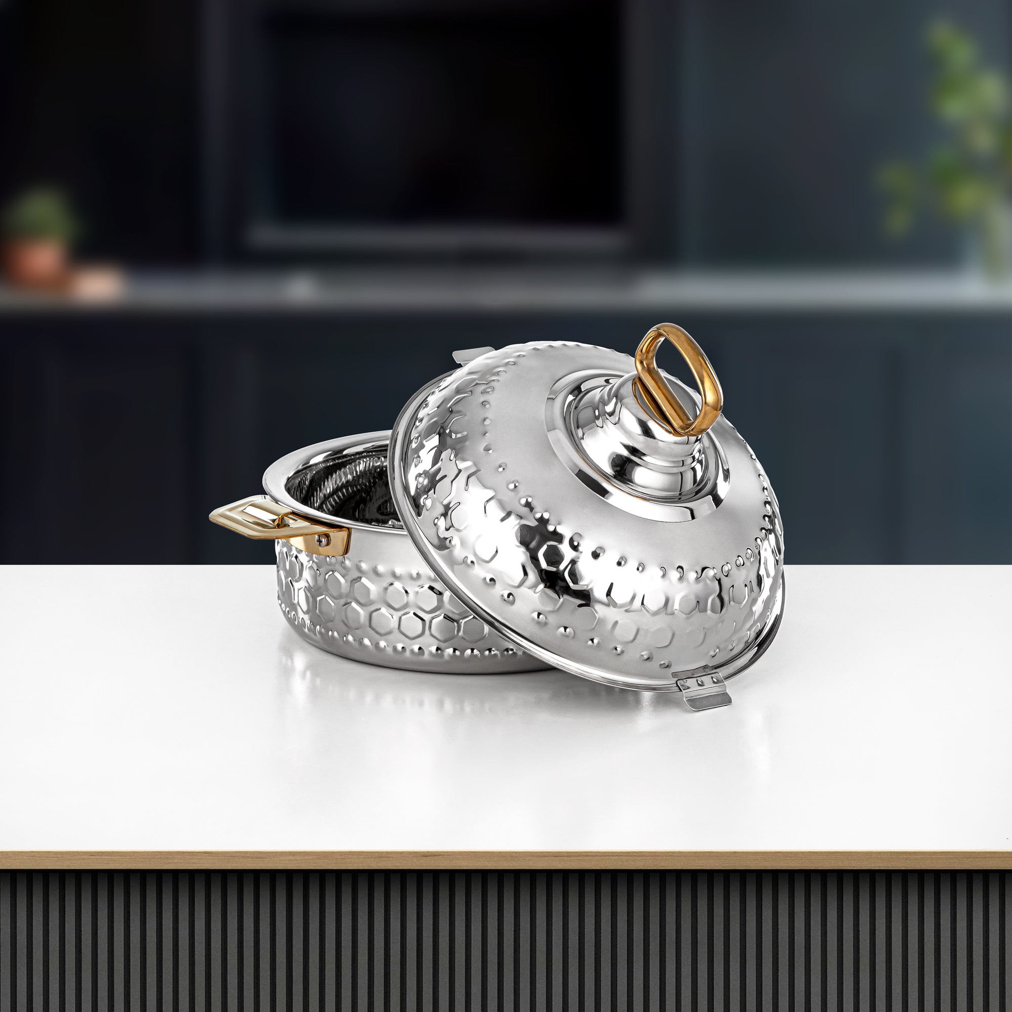 حرارات المرجان ٢٥ سم فضي وذهبي – مجموعة الديوان