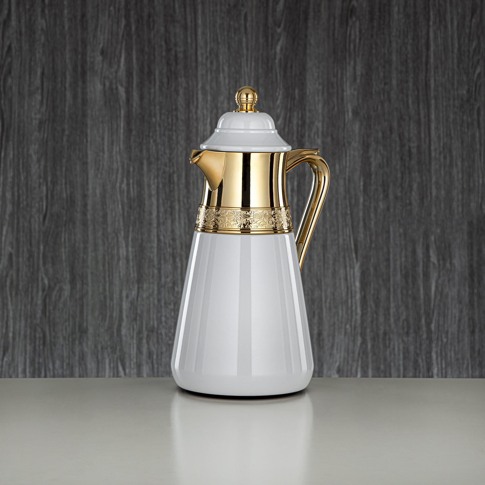 Almarjan Vacuum Flask Set, 0.7L + 1L, White & Gold (UMC-A0700/B1000 Q1ZC95) - Classic & Elegant